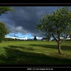 Maison sous les nuages