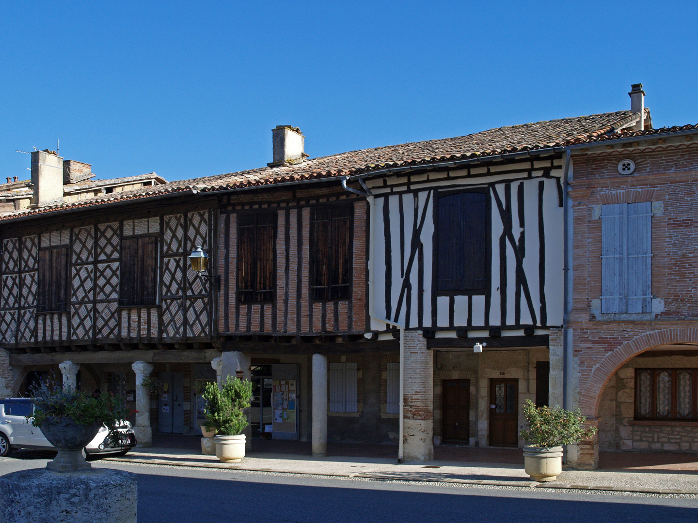 Maisons à colombage de la Place de la Halle