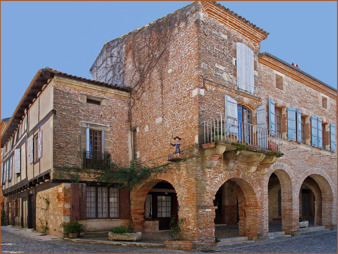 Maisons d’Auvillar  --  Tarn-et Garonne