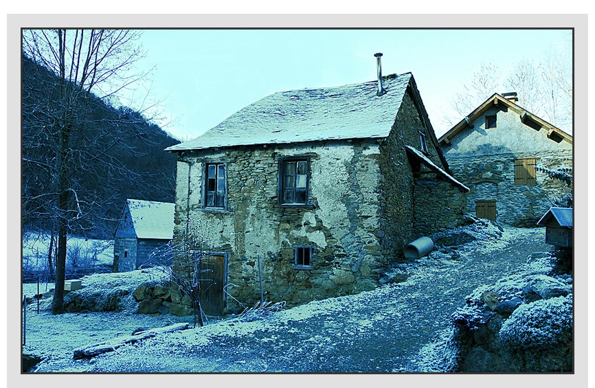 MAISONS DES PYRENEES