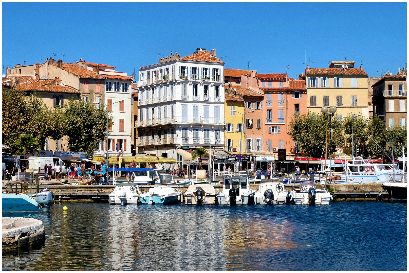 Maisons sur le port