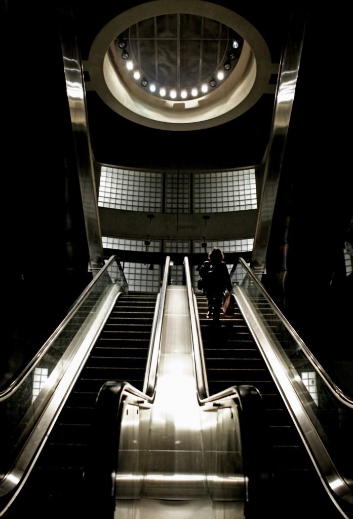 Major sexual activities in Paris underground