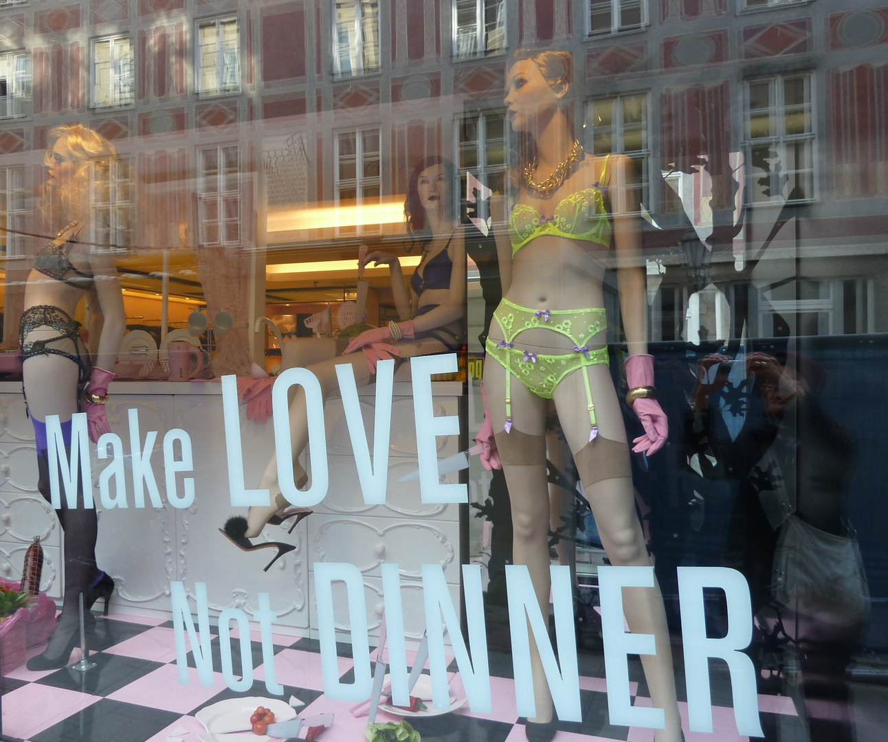 Make Love-not Dinner