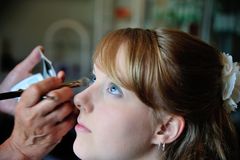 Making up the bride