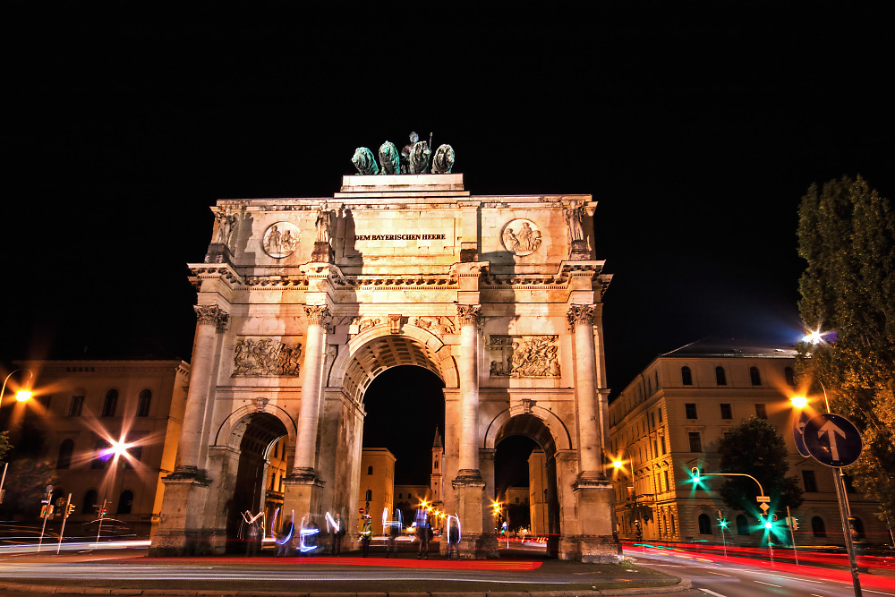 Mal dir deine Stadt bei Nacht!