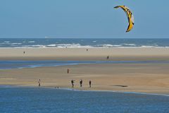 Mal eben den dicken Kite steigen lassen, denn im März 2018 bläst genug Wind auf Borkum!