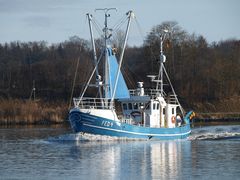 Mal ein anderes Schiff auf dem Nord-Ostsee-Kanal.