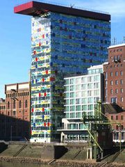 Mal etwas "FARBE" Neuer Medienhafen "Düsseldorf" Febr.2008