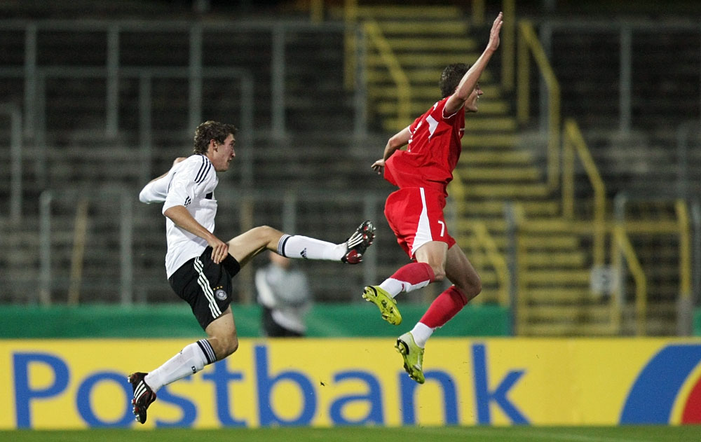 mal ordentlich einen in den arsch treten.... Foto & Bild sport, ballsport, fußball Bilder auf mal ordentlich einen in den arsch treten.... Foto & Bild sport, ballsport, fußball Bilder auf