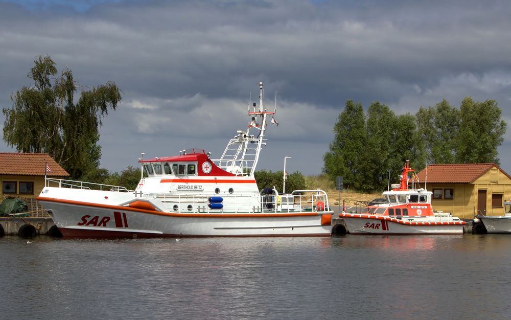 Mal wieder Glück gehabt Foto & Bild world, hafen, deutschland Bilder