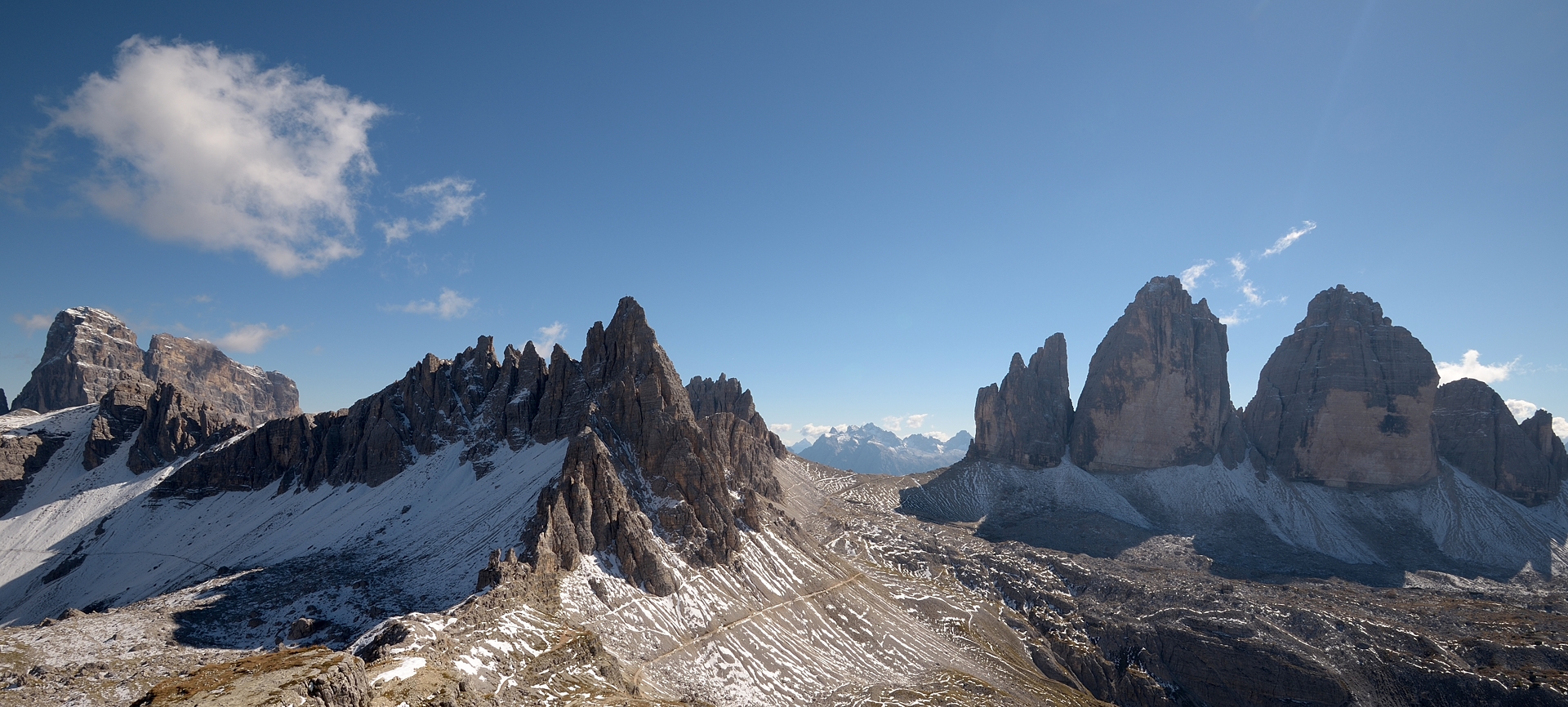 Mal wieder so ein mittendrin Gefühl Foto von den Sextener Dolomiten.