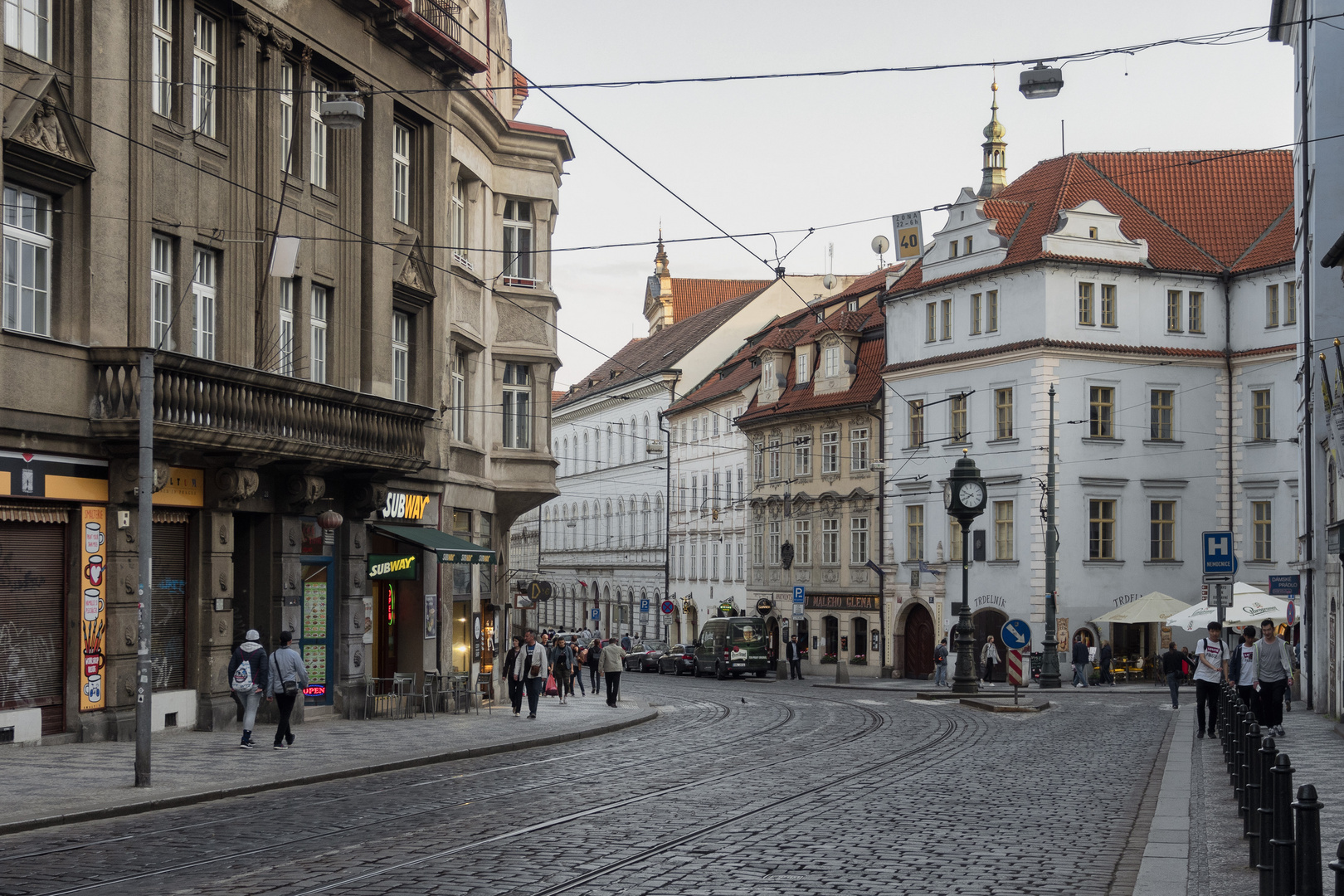 Mala strana street, Praga