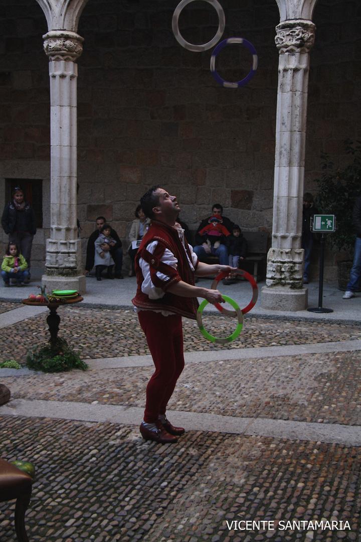 MALABARISTA EN EL CASTILLO 2