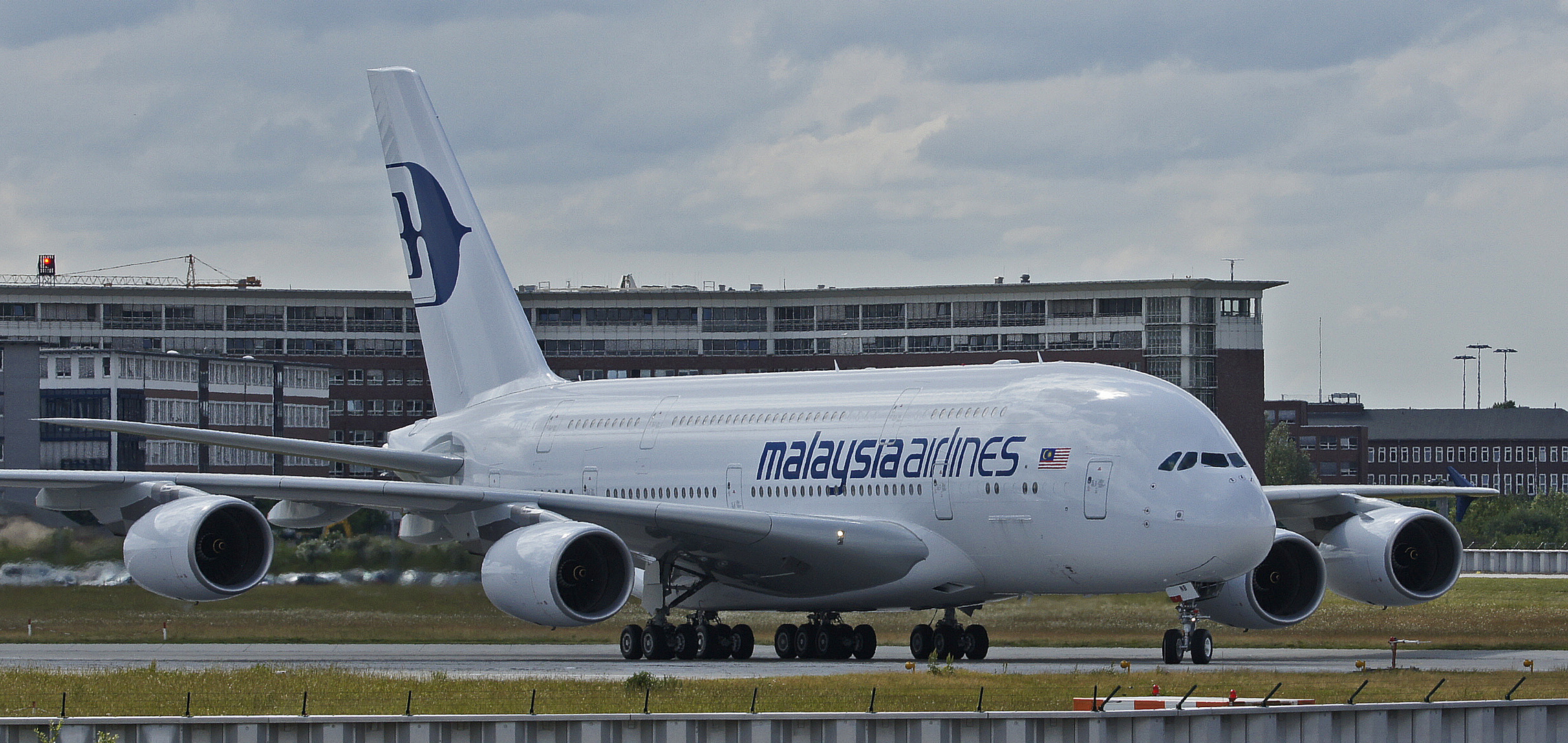 Malaysia Airlines / 1