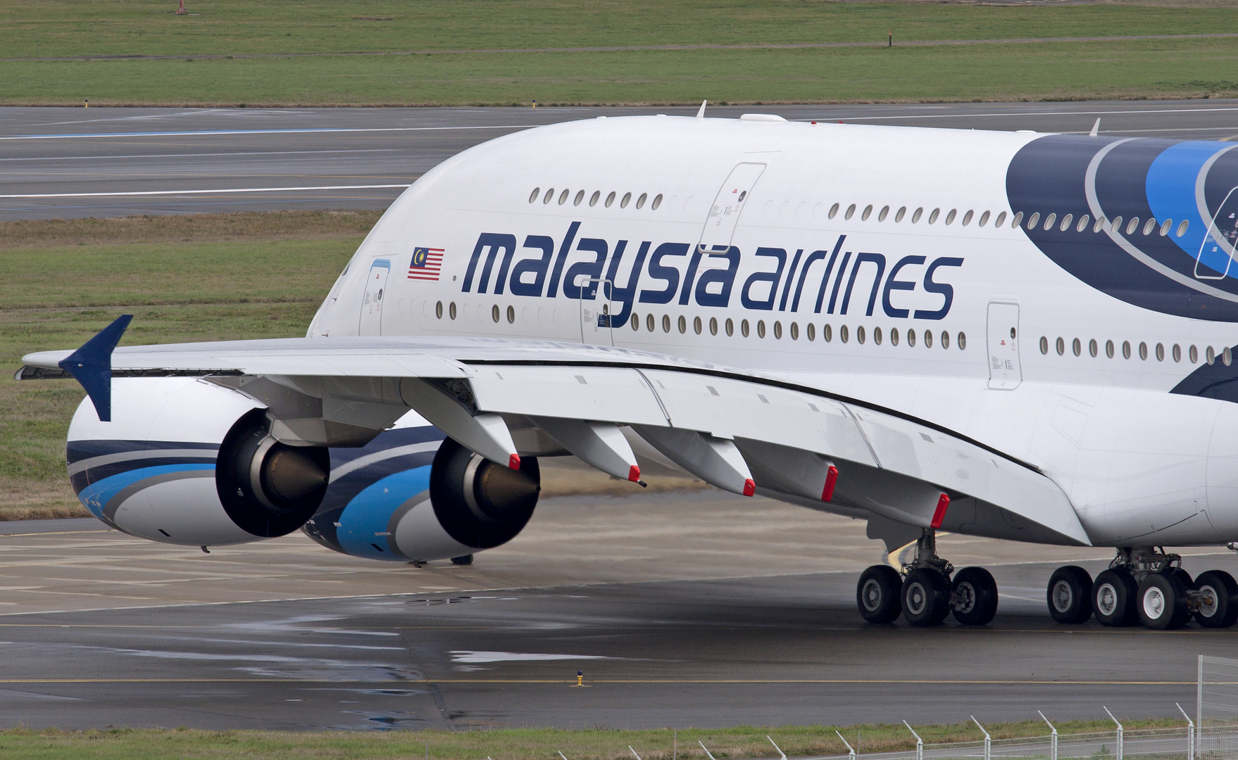 Malaysia Airlines A380 at Toulouse/Blagnac