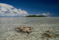 Malediven - Inseln im Atoll