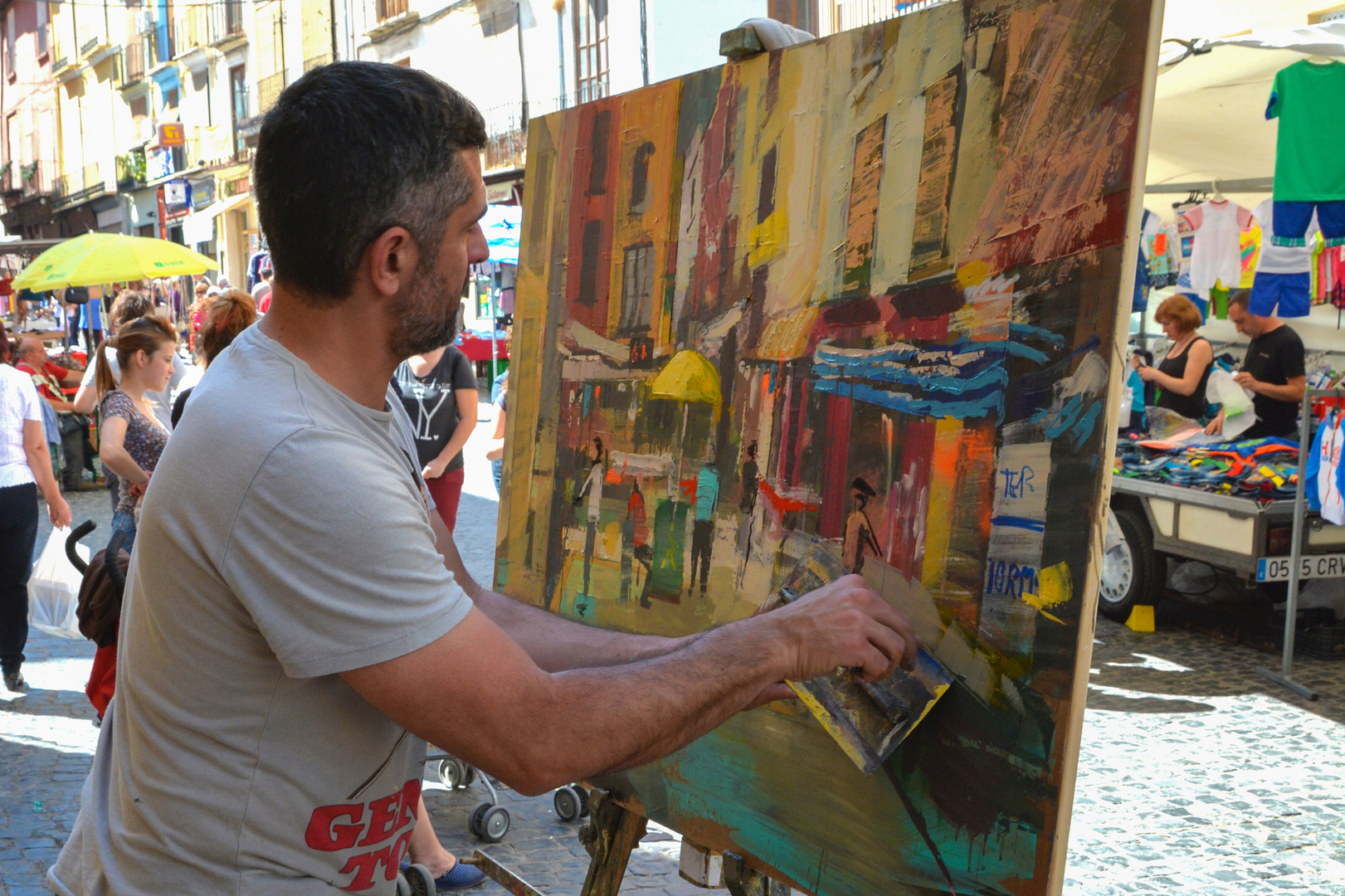 Maler Miguel Soro García auf dem Markt von Xativa