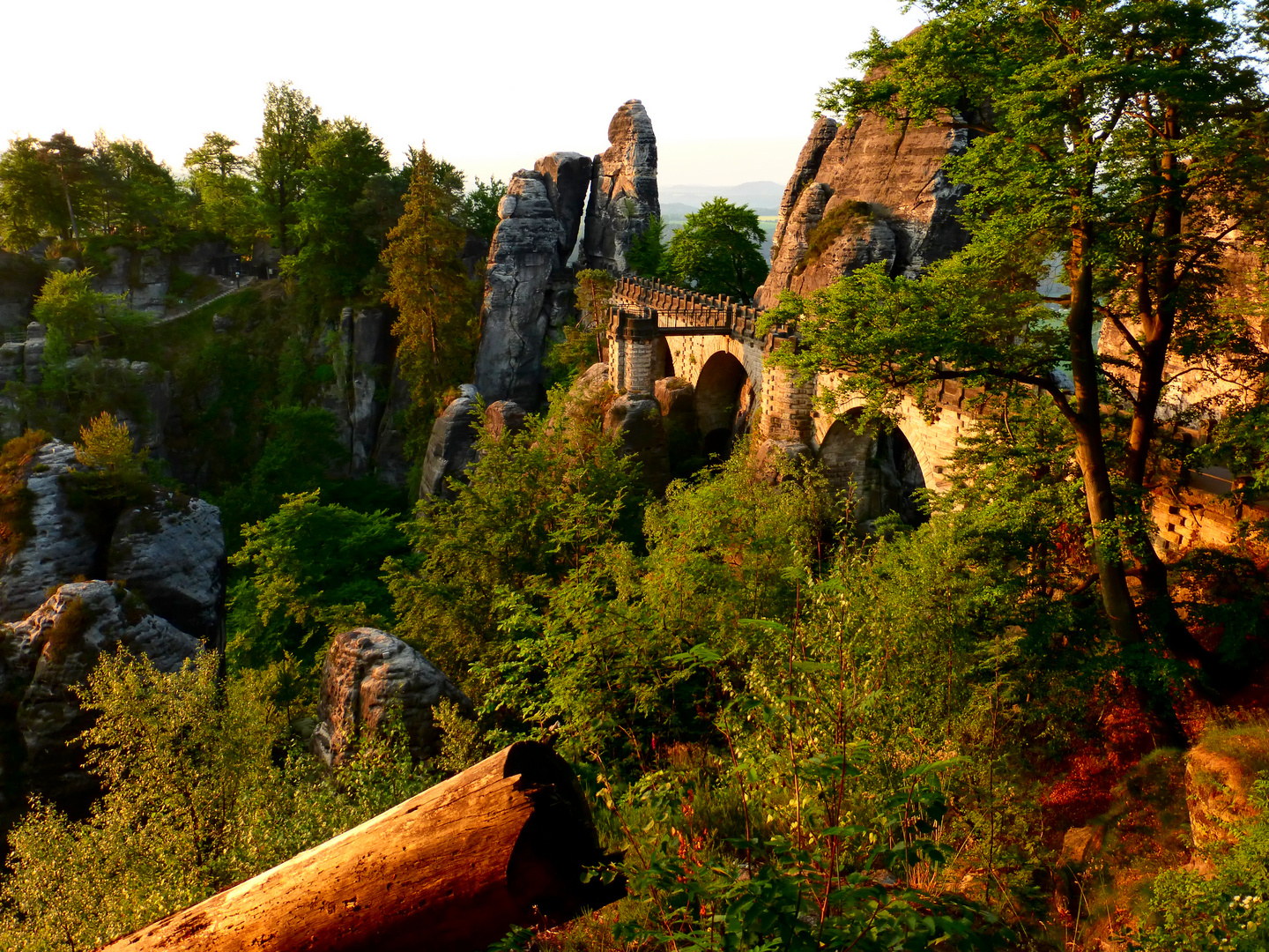 Malerblick: Felsenlandschaft