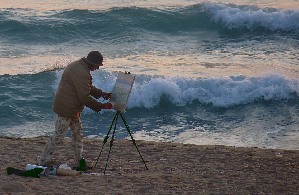 Malerin morgens 6.30 Uhr am schwarzen Meer