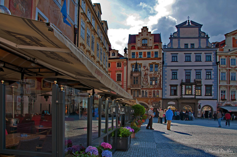 Malerisch schöne Häuser am Altstädter Ring in Prag