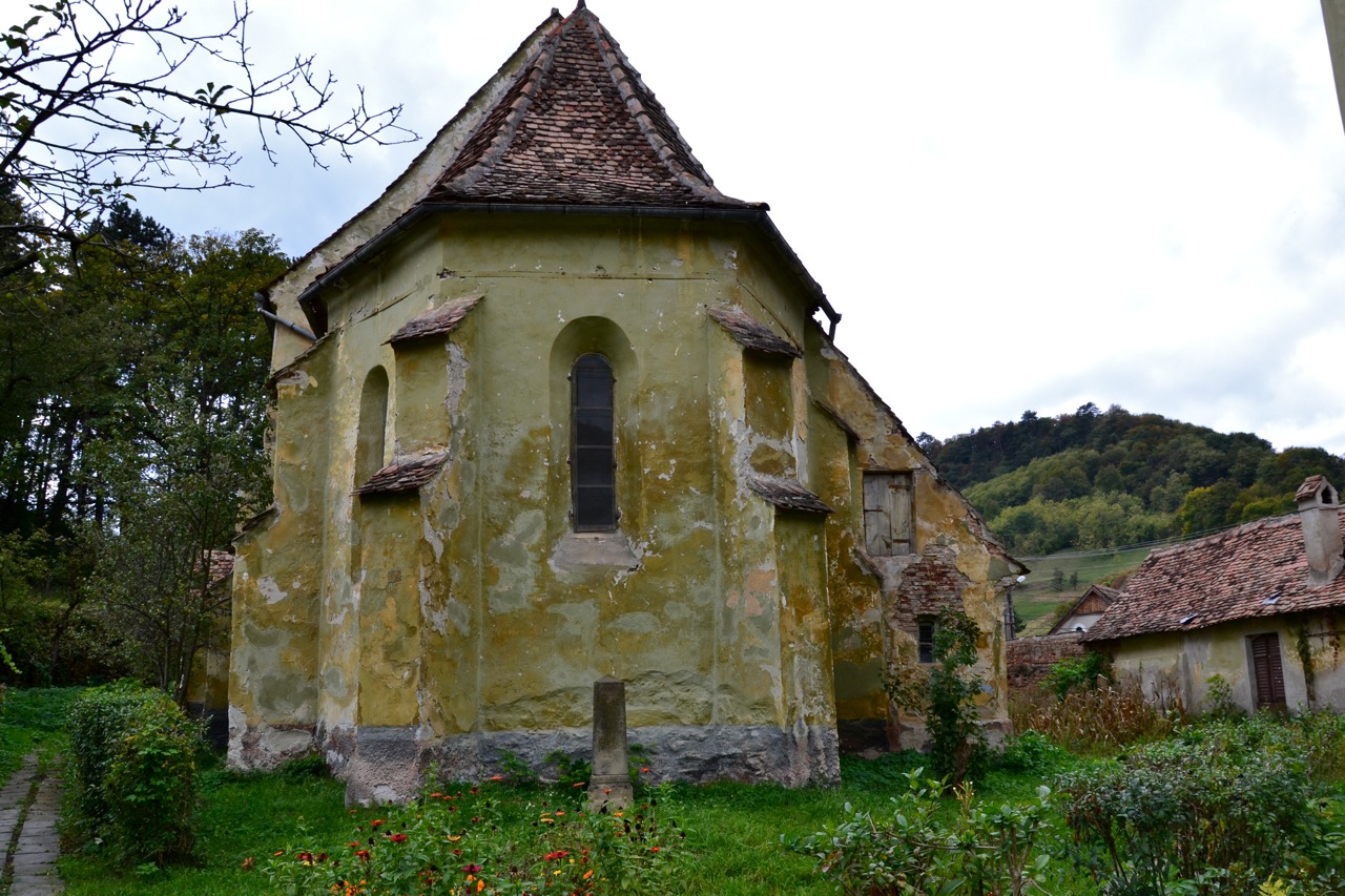 Malerisch-trauriger Verfall der Nimescher Kirche