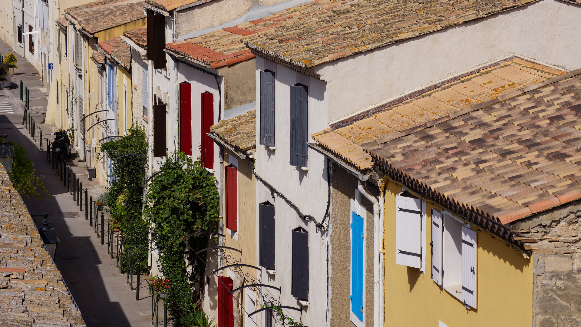 Malerische Gasse, Aigues-Mortes