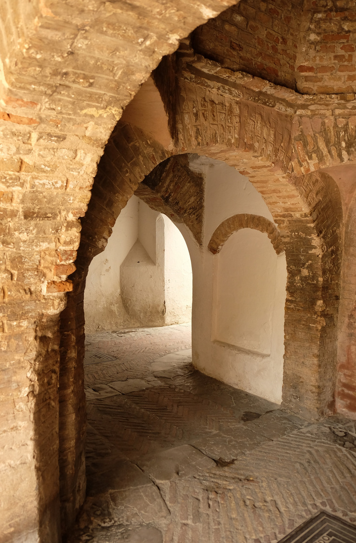 Malerische Gasse in Sevilla