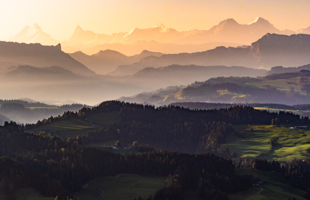 Malerisches Alpenland