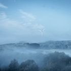 Malerisches Land des kalten Nebels
