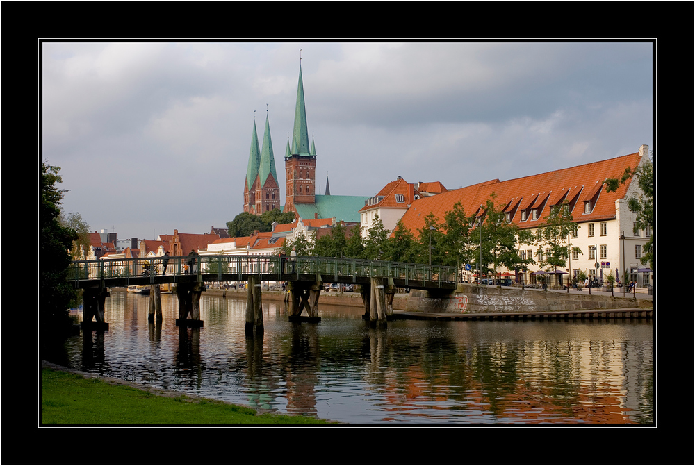 Malerwinkel mit Petrikirche und Marienkirche