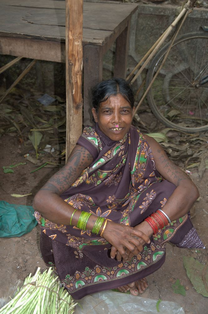 Mali Frau mit Körperschmuck