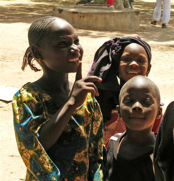 Mali - I turisti sono sempre una novità!