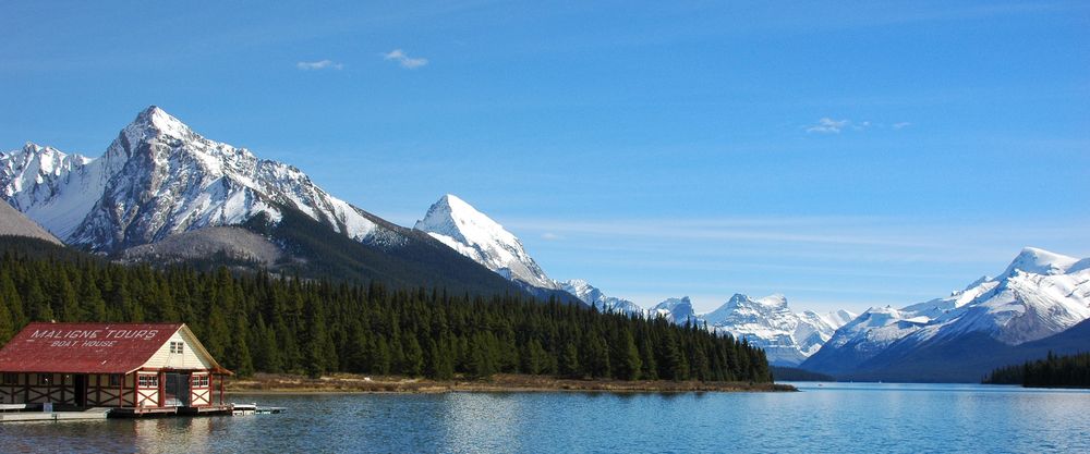 Maligne Boat House