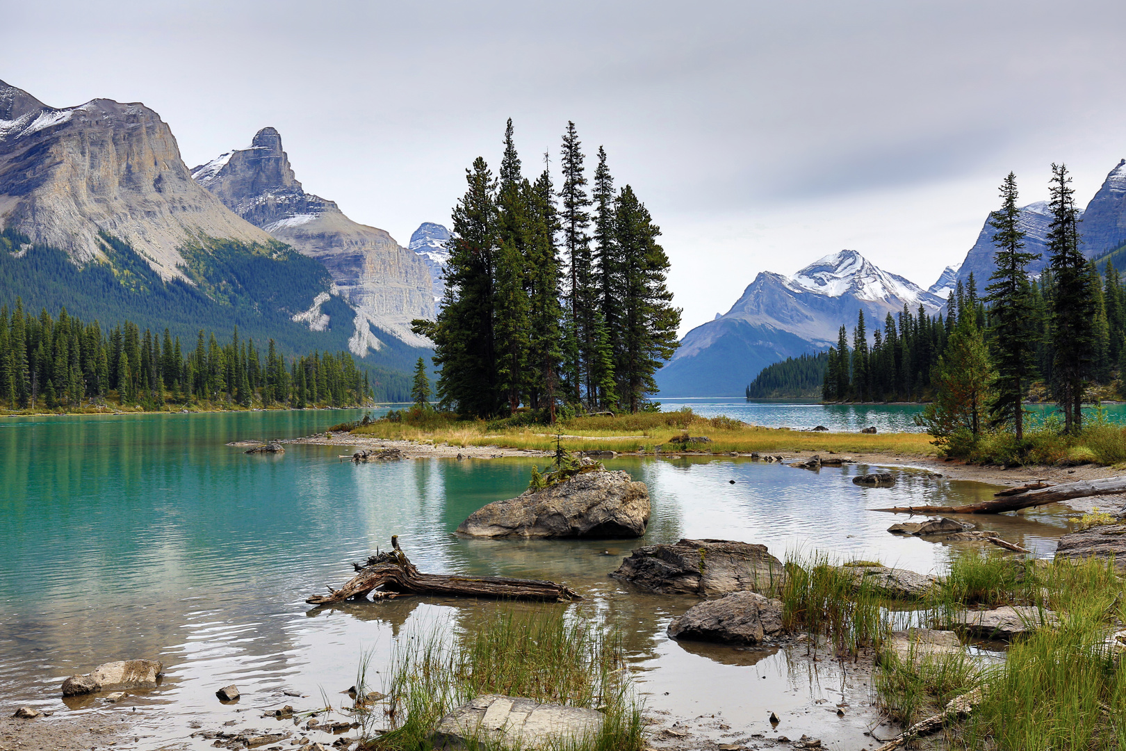 Maligne Lake