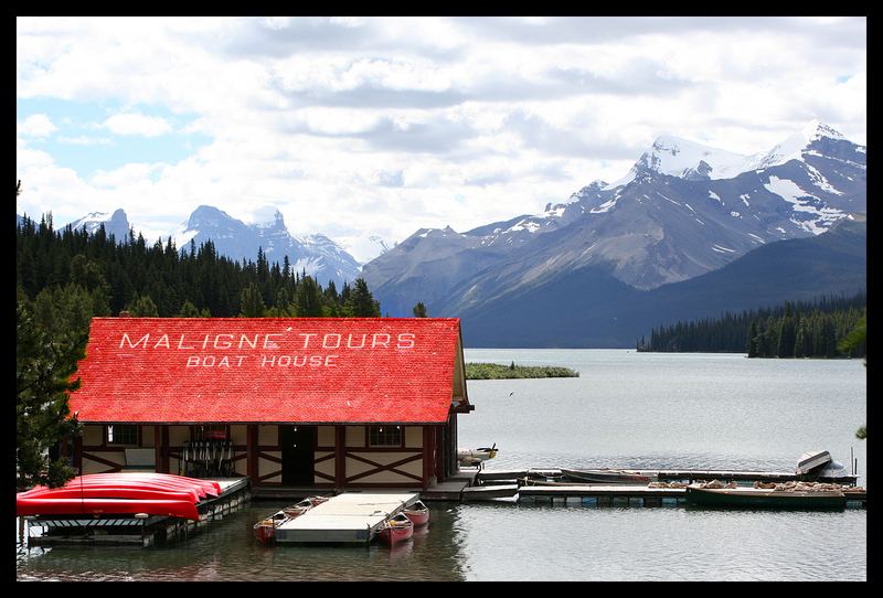 Maligne Lake Boathouse