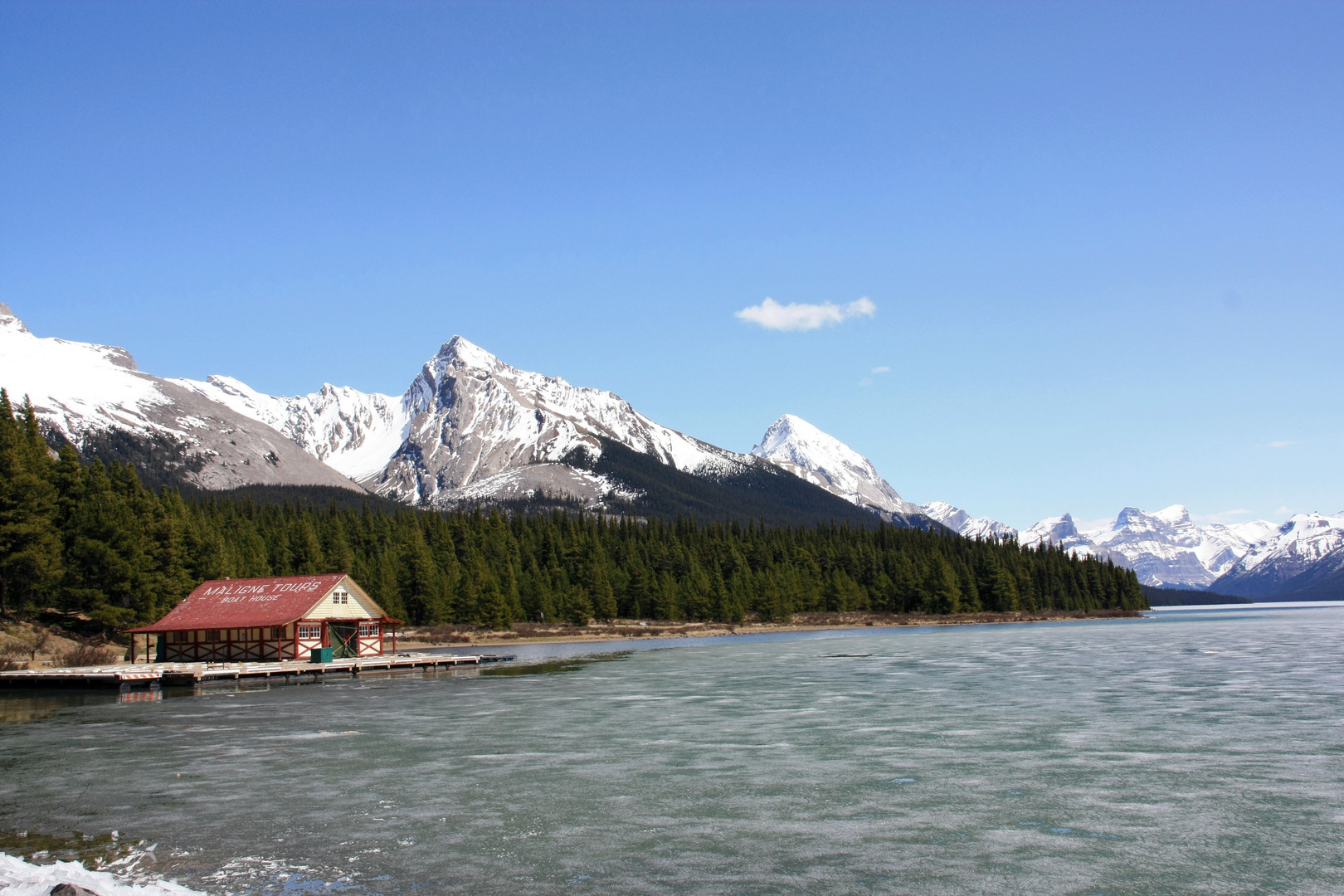 Maligne Lake Bootshaus