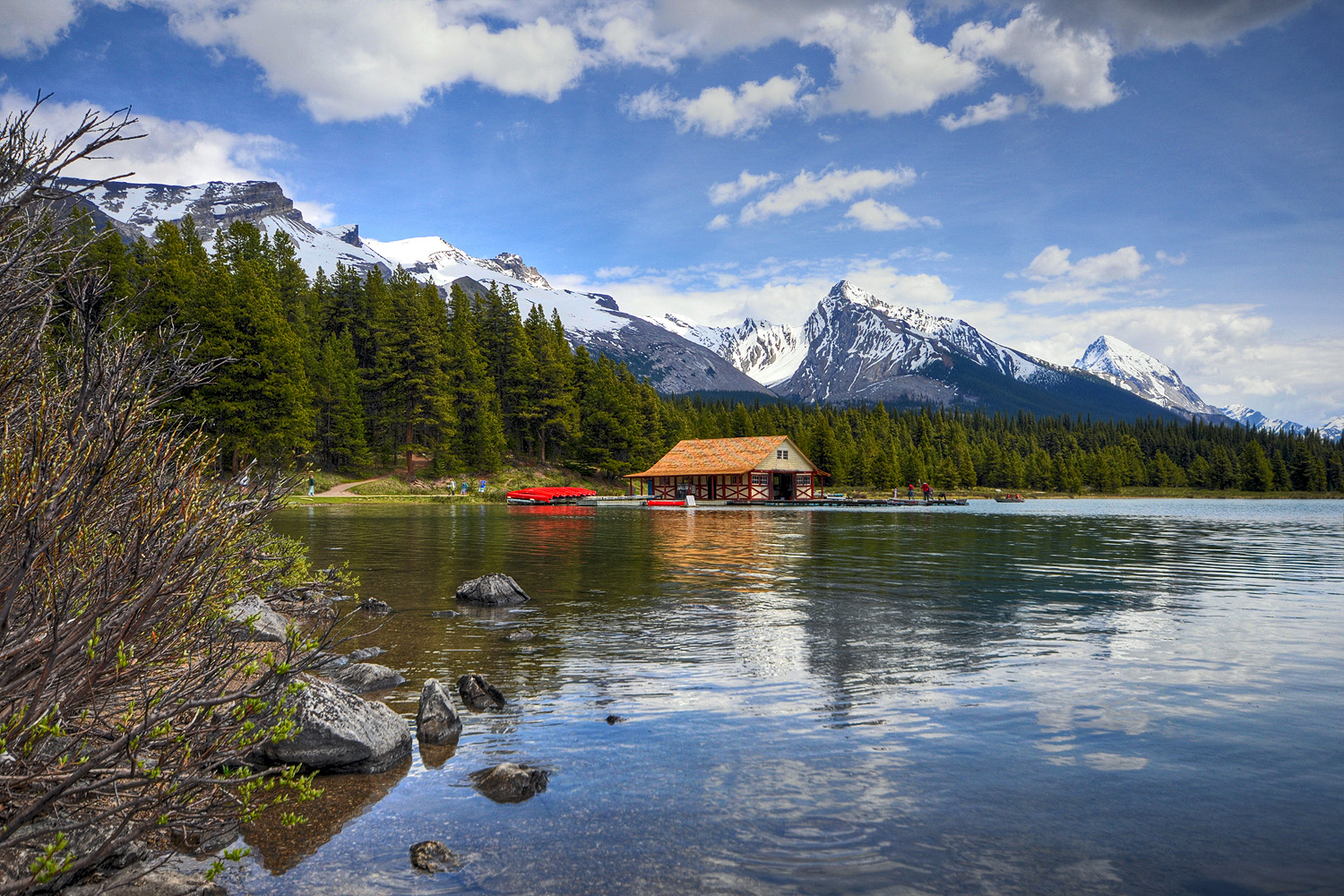 Maligne Lake