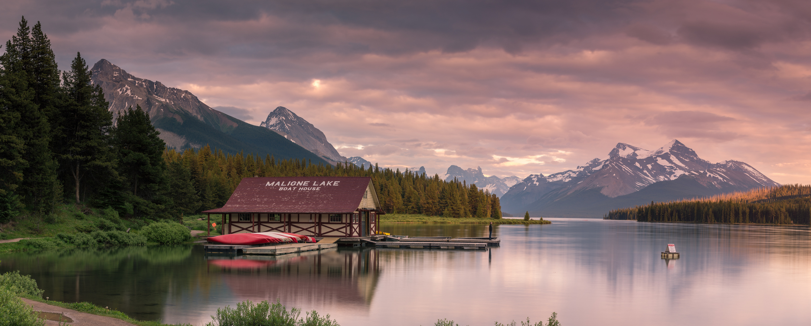 Maligne Lake 