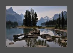 Maligne Lake