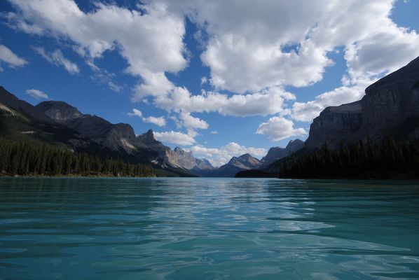 Maligne-Lake_2