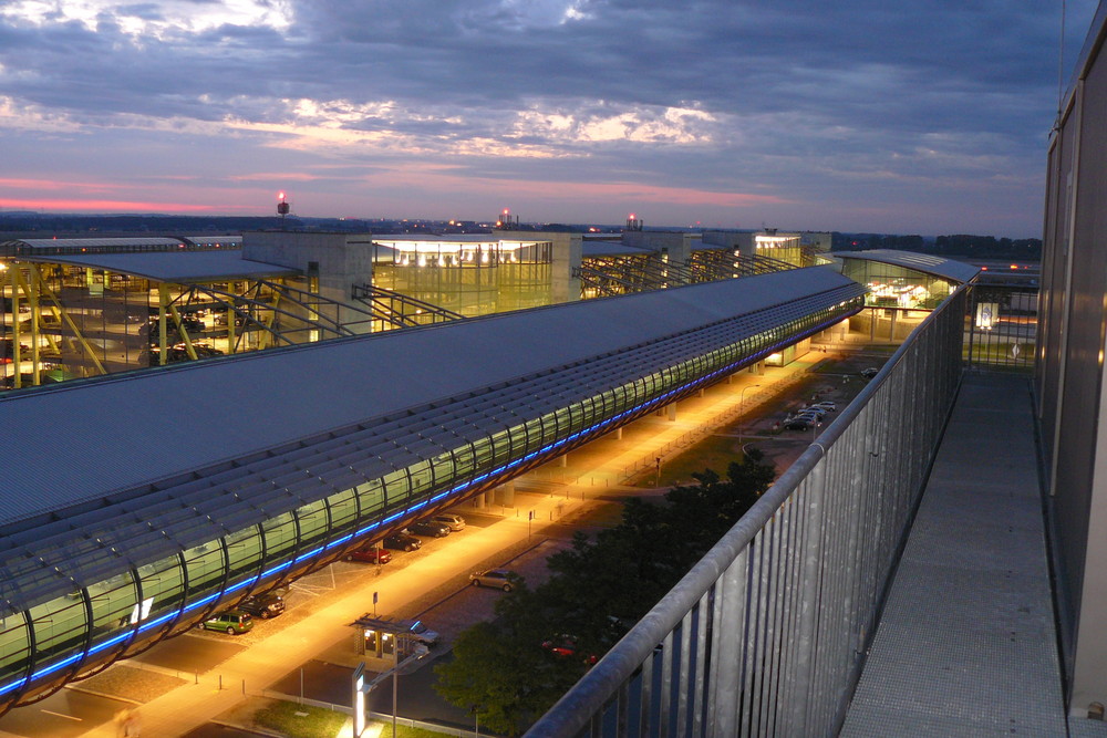 Mall am LEJ Airport