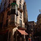 Mallorca - Straßenszene in der Altstadt von Palma morgens um 9