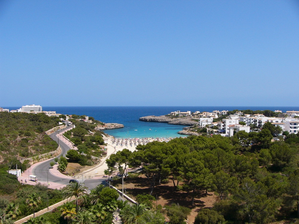 Mallorca-Traumhafte Aussicht auf die Bucht Cala Marsal in Porto Colom