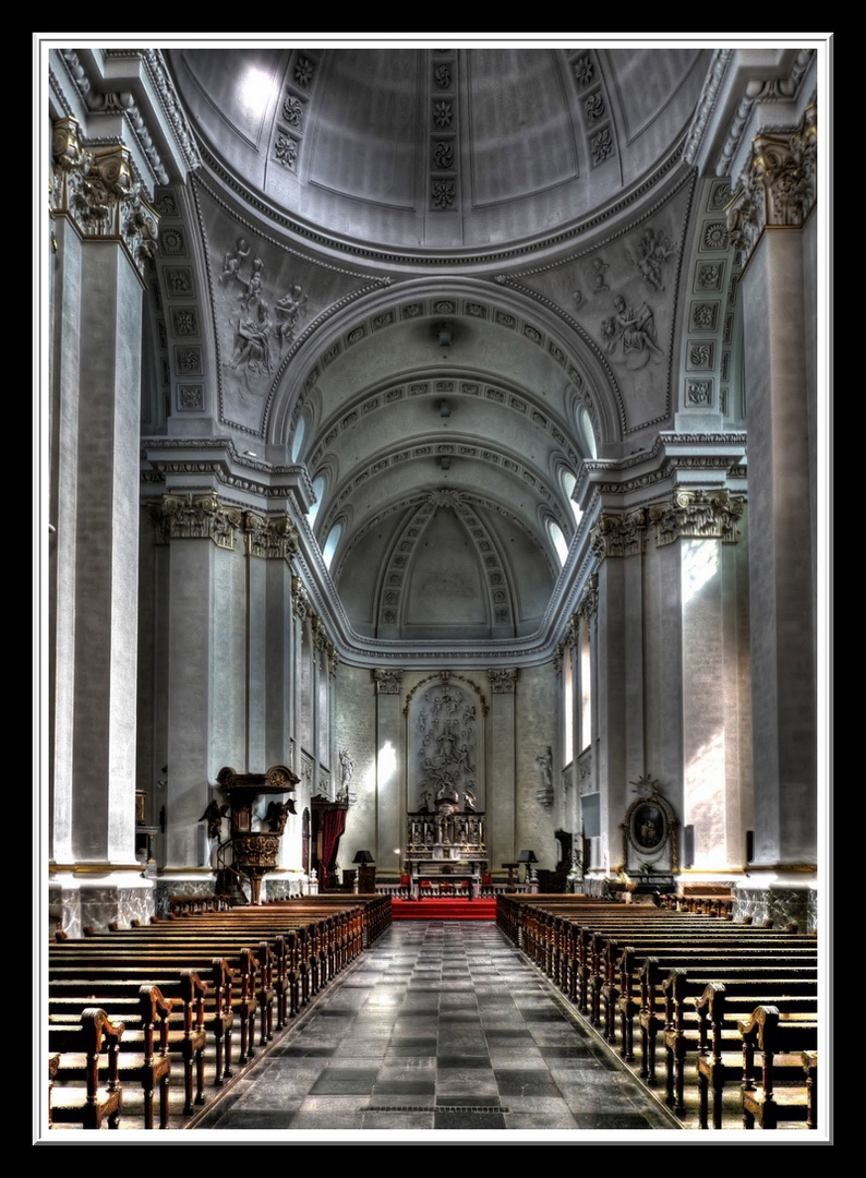 MALMEDY, intérieur de la cathédrale