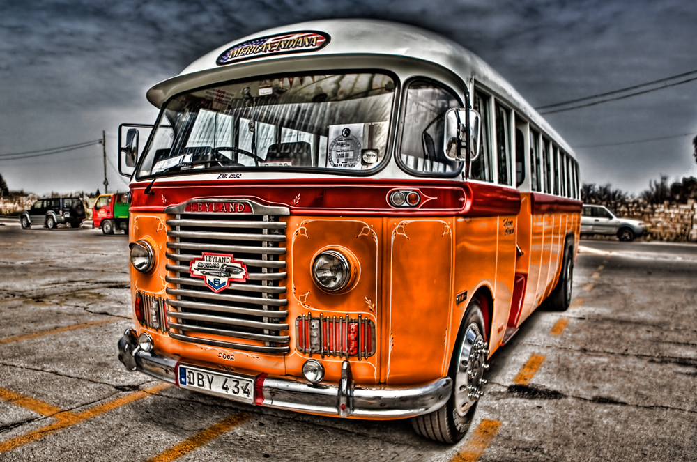 Malta Bus