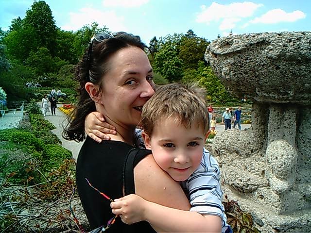 Mama Und Sohn In Heißer Szene Mama Und Sohn In Heißer Szene