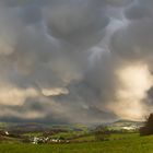 Mammatuswolken über Neundorf...