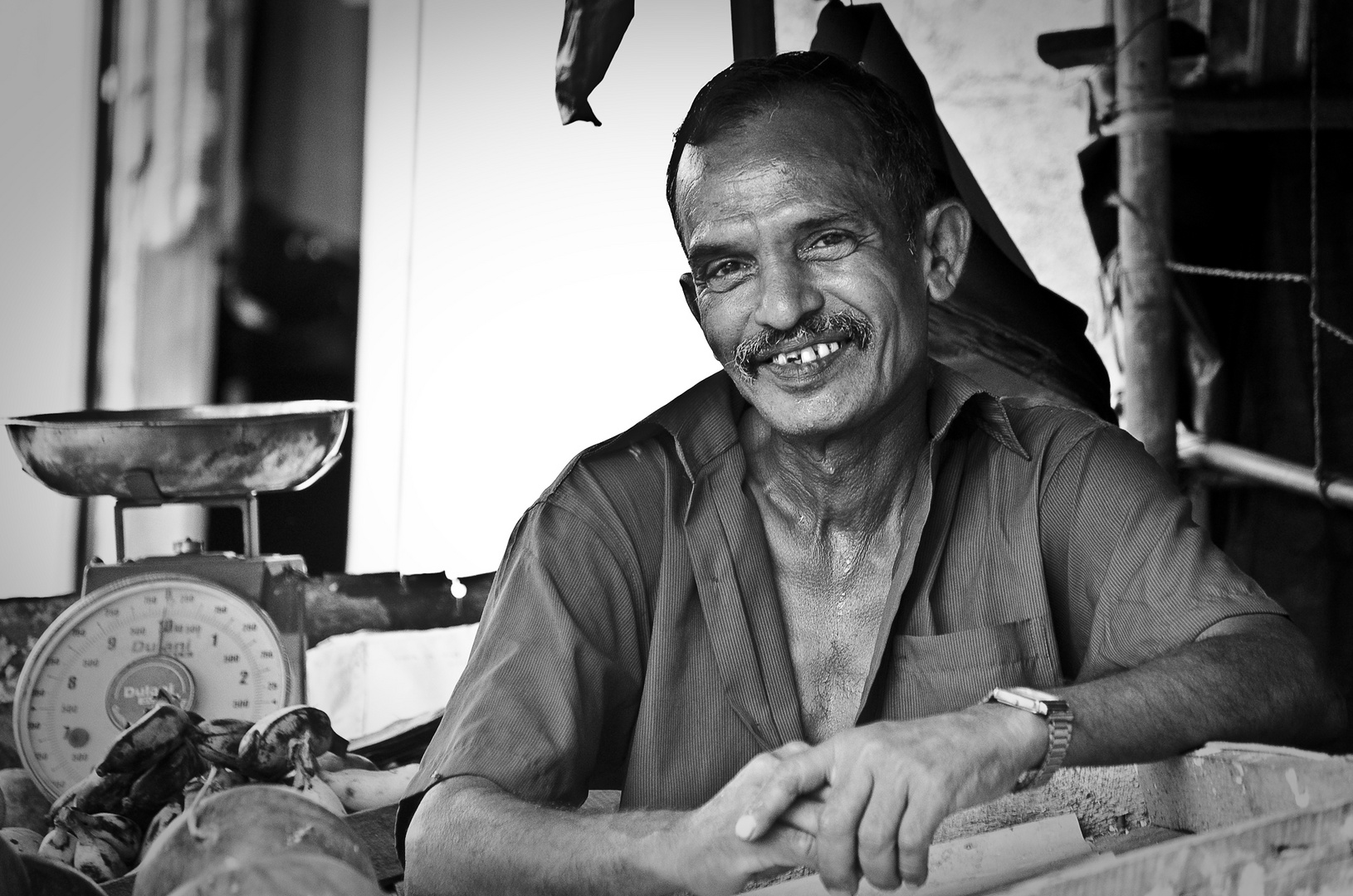 Man at the market in Dambulla