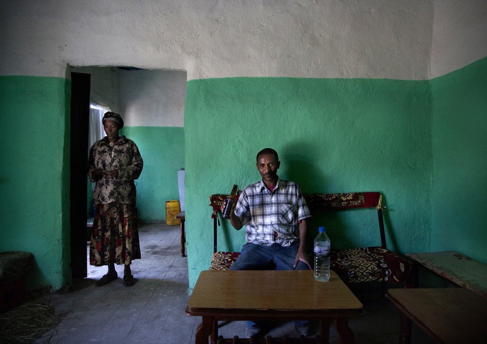 Man at work (Lalibela)