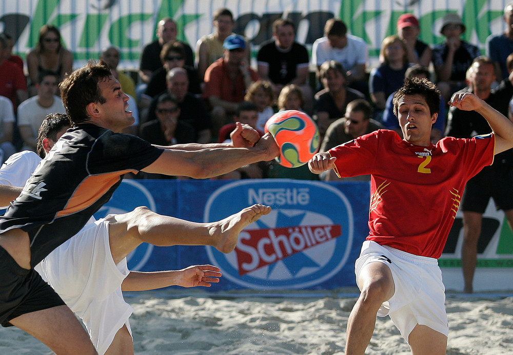 man beachte den ball